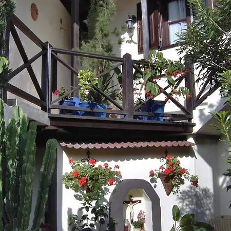 Aptos Monasterio De San Antonio 5 Apartment *