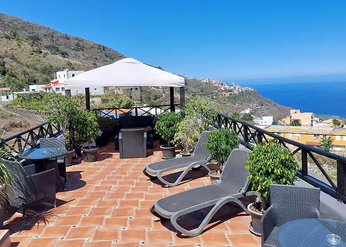 Apartament Aptos Monasterio De San Antonio 5 *